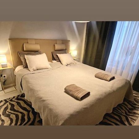 Modern Room With Bathroom, No Kitchen And Your Own Entrance Stockholm Eksteriør billede