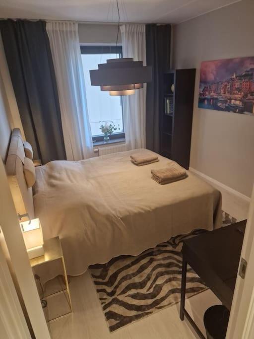 Modern Room With Bathroom, No Kitchen And Your Own Entrance Stockholm Eksteriør billede